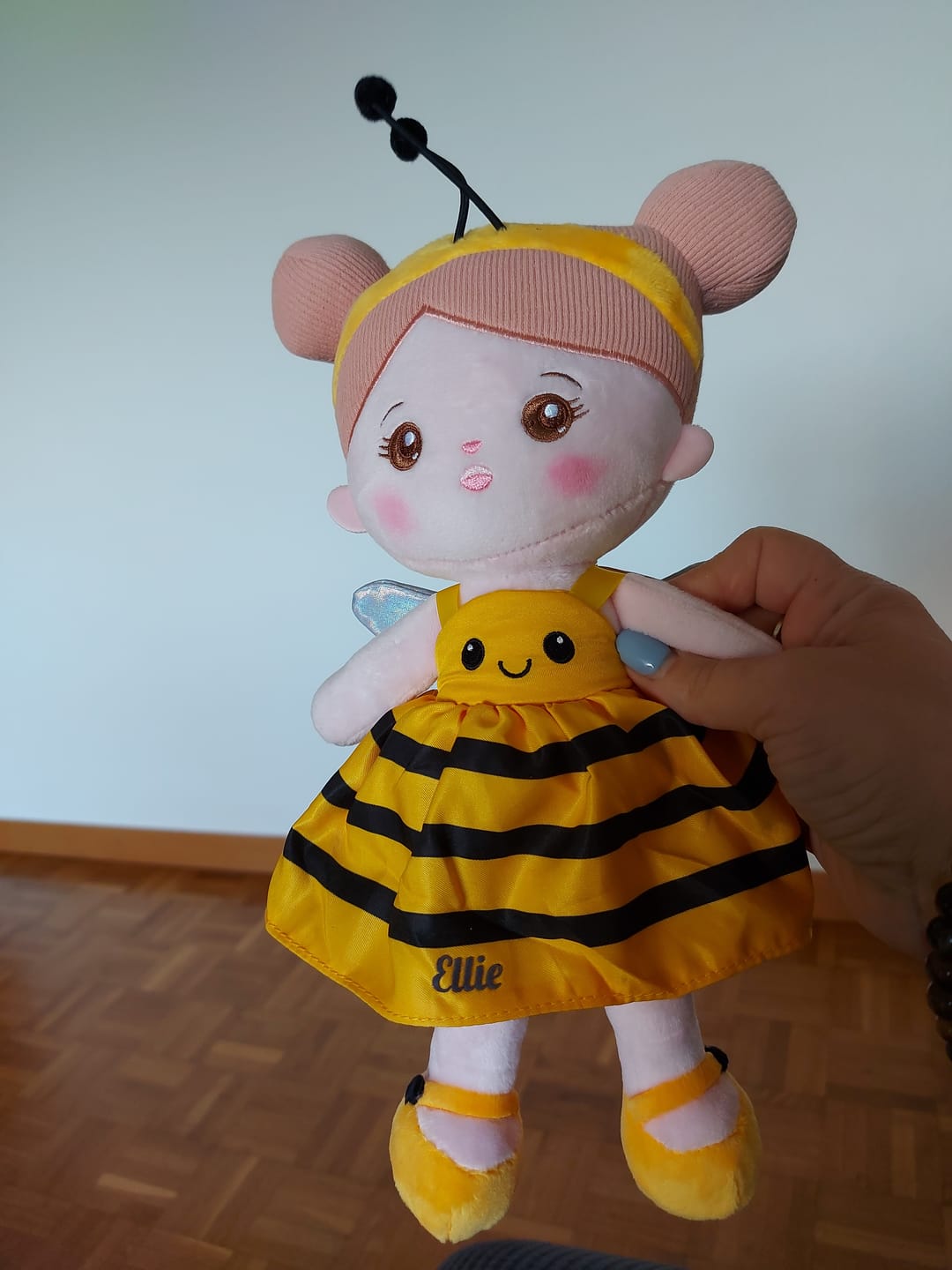 Customer photo review of Personnalisée Poupée en Peluche avec Yeux Ouverts D'abeille