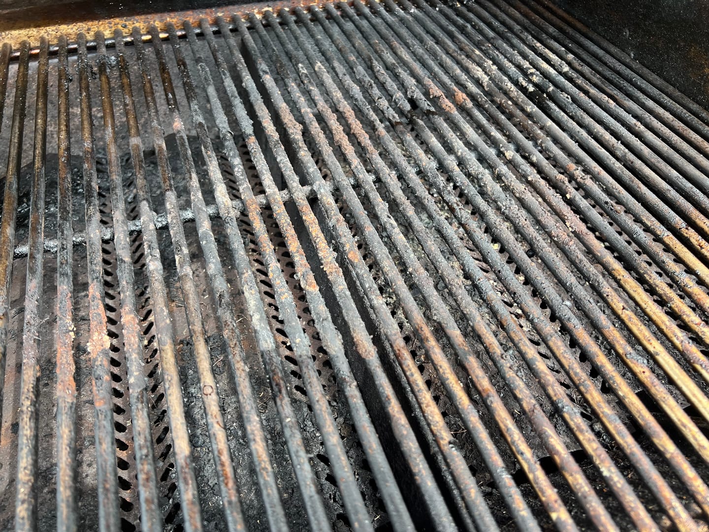 Customer photo review of Grillbot Grill Cleaning Robot
