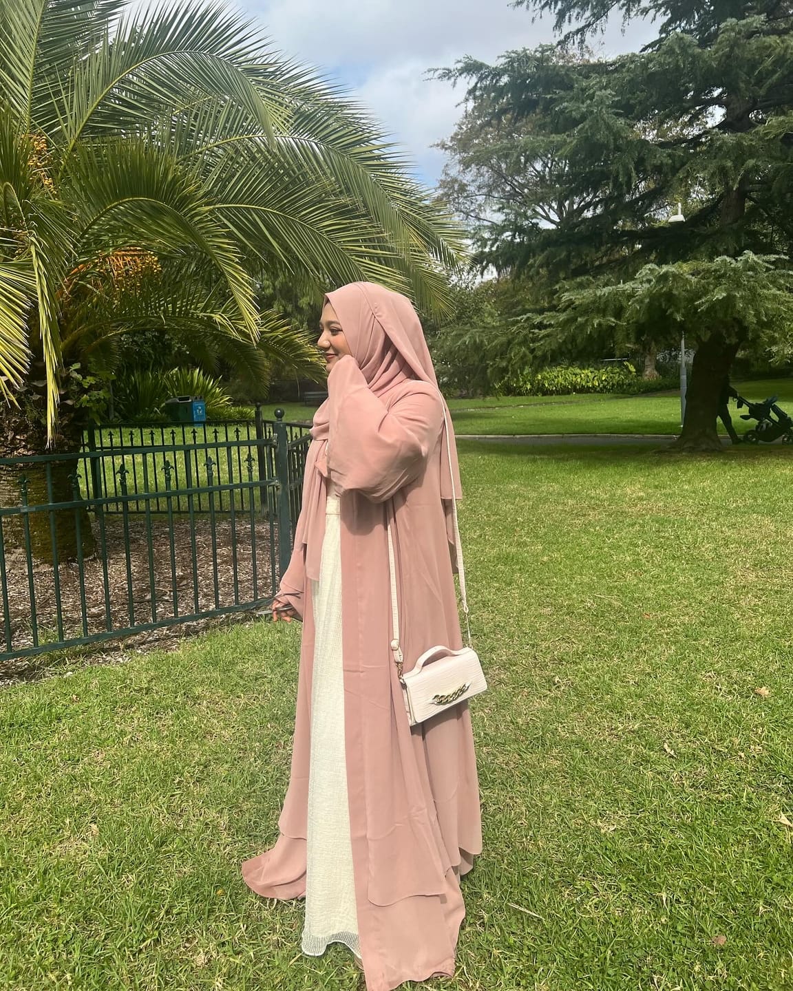 Customer photo review of Aisha Abaya + Hijab - Nude