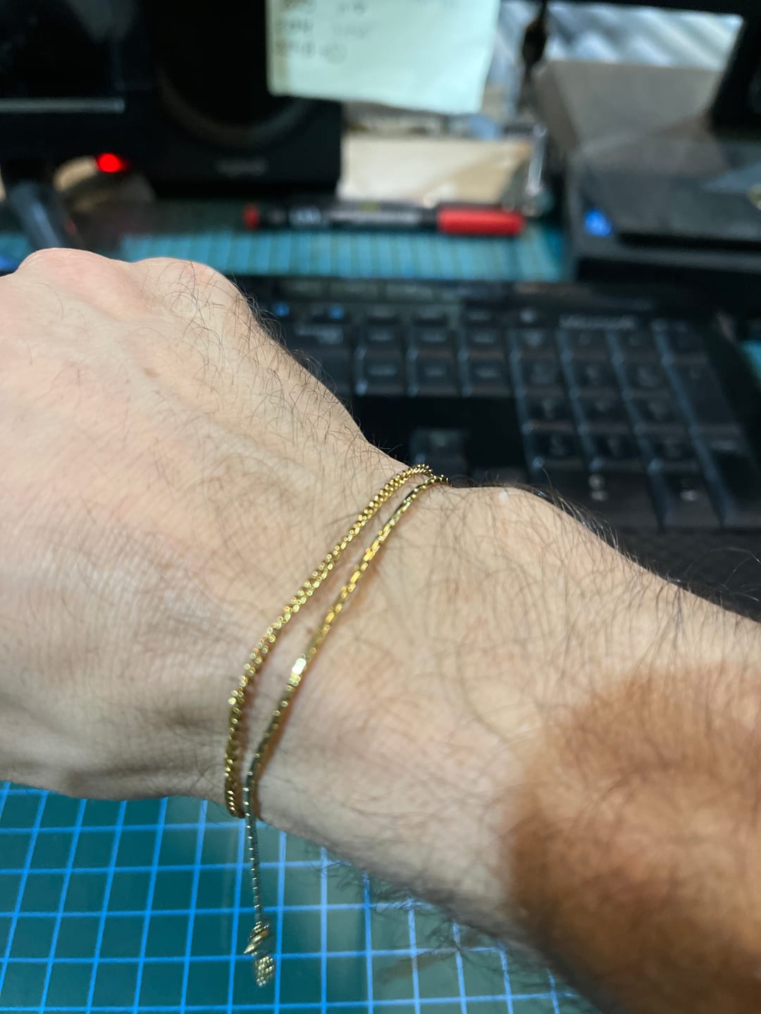 Customer photo review of צמיד Piranha