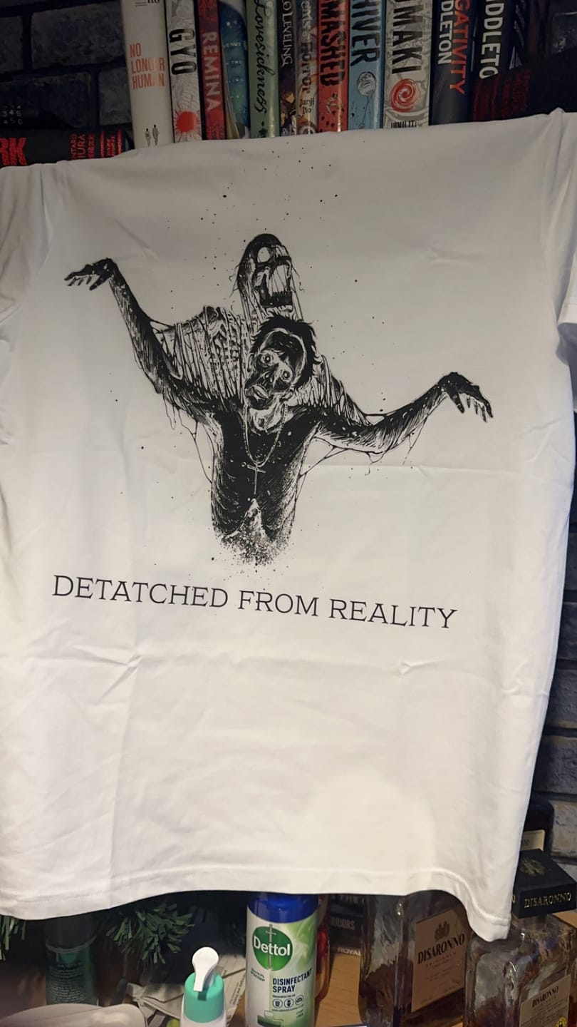 Customer photo review of Detached From Reality