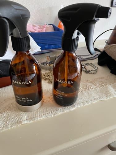 Customer photo review of Kit Detergente multisuperficie 300ml + 1 Litro