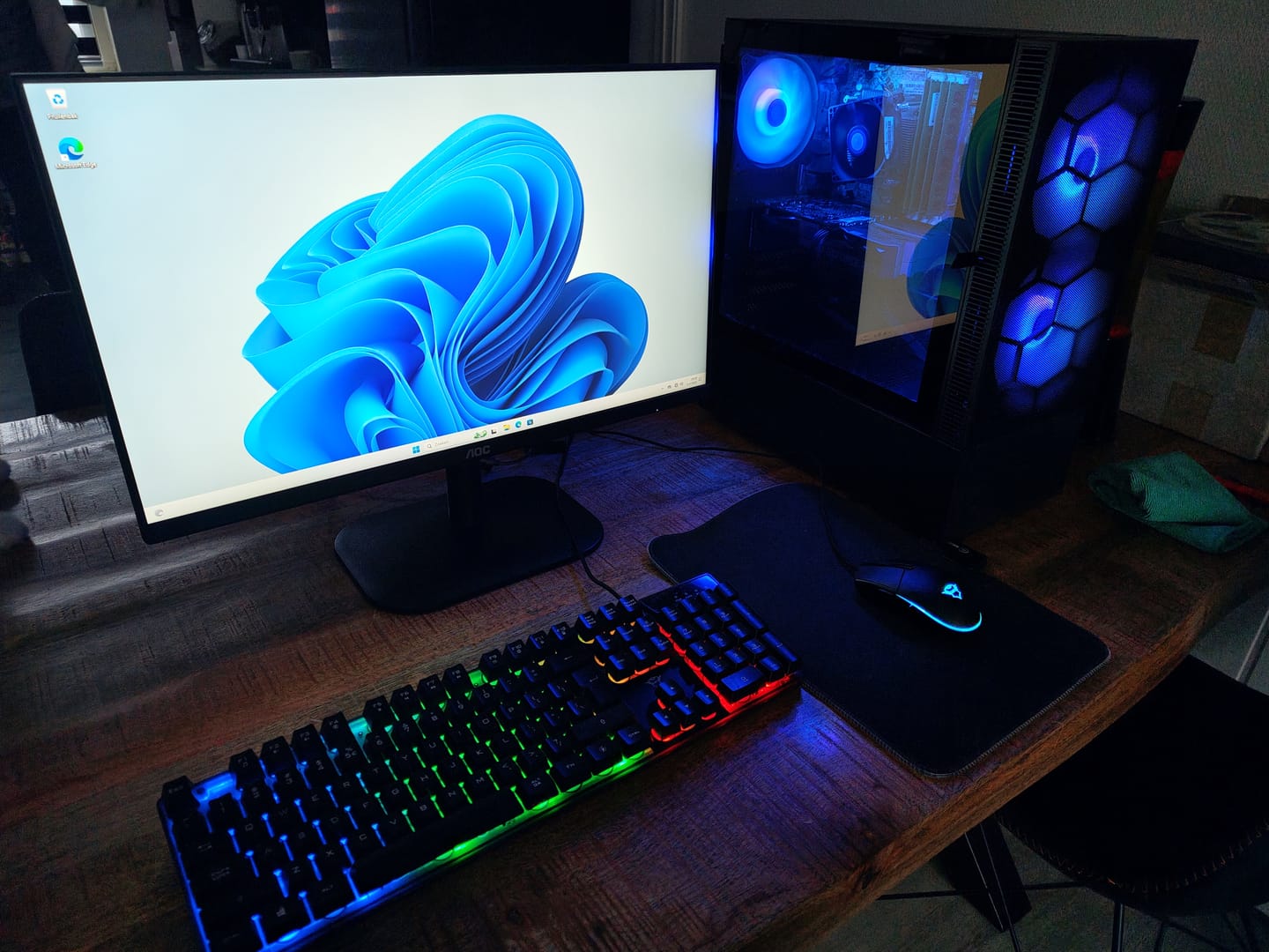 Customer photo review of ScreenON - Intel Core i5 - 1000GB SSD - 32GB RAM - RTX 3050 - GamePC.V920243 - Windows 11