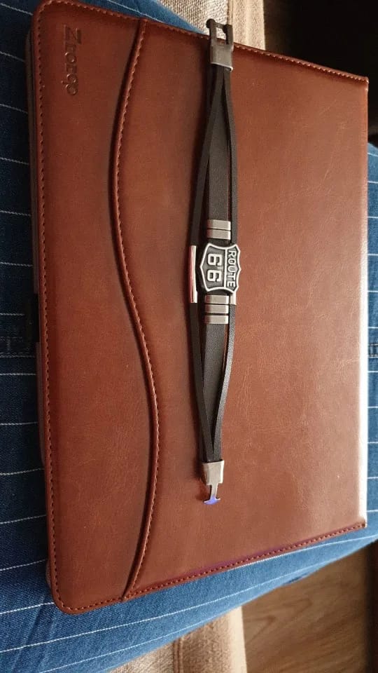 Customer photo review of Bracelet Johnny Hallyday Route 66 - 2 modèles
