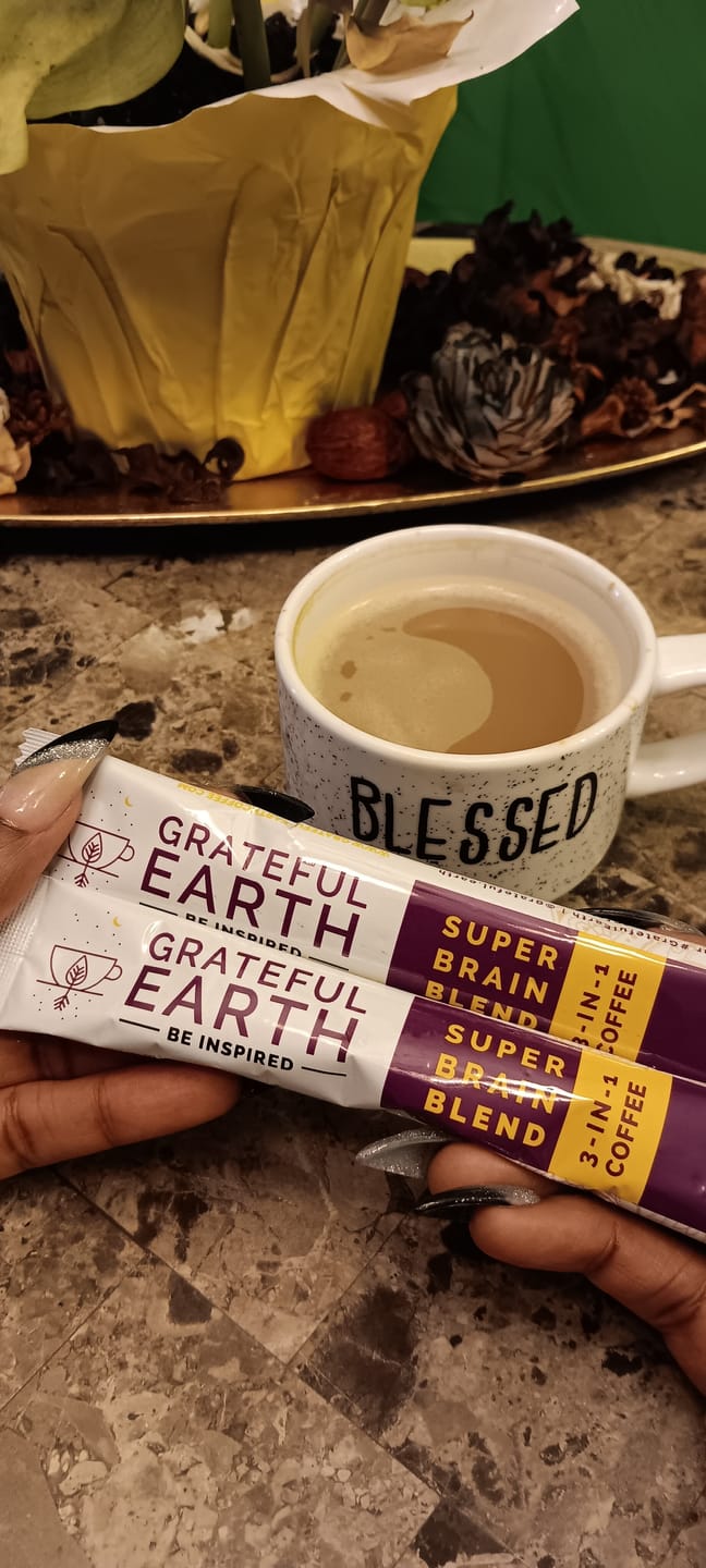 Customer photo review of MIX BUNDLE | Two Super Brain Coffees | 3-in-1 Medium & Dark Roast | 6 Nootropics