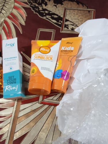 Customer photo review of Kids Sunblock SPF50