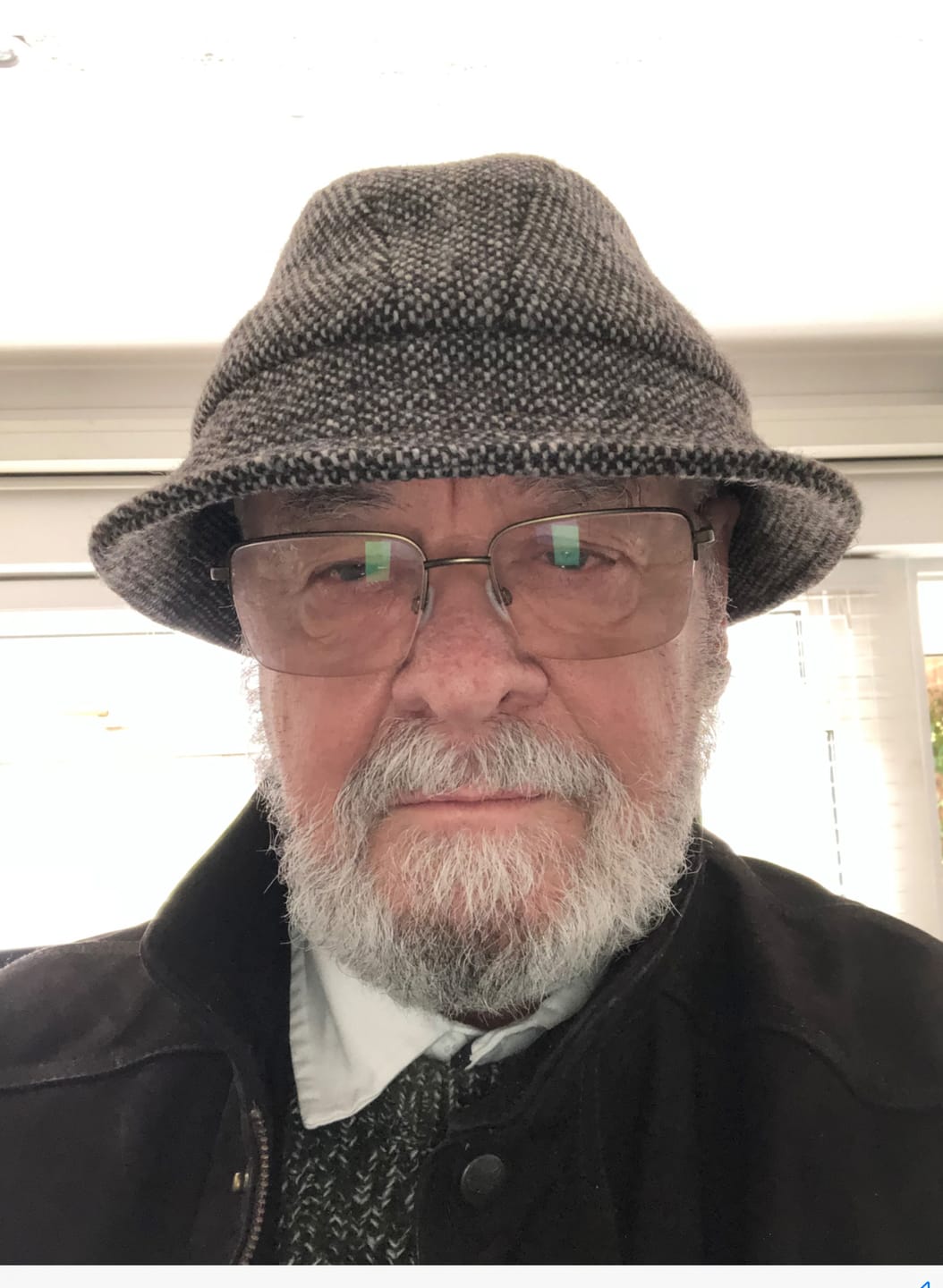 Customer photo review of Eske Travel Hat Tweed