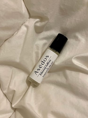 Customer photo review of ETHEREAL SAFFRON PERFUME OIL