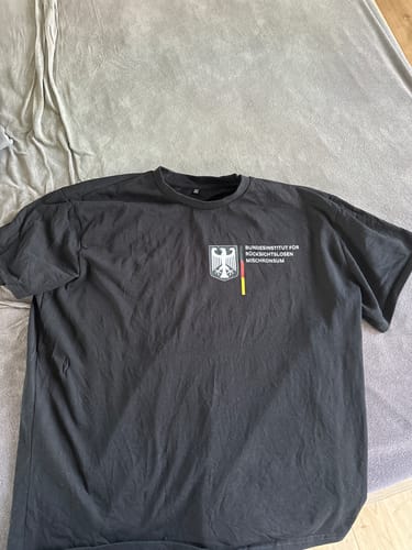 Customer photo review of Bundesinstitut Oversized Shirt (Frontprint)