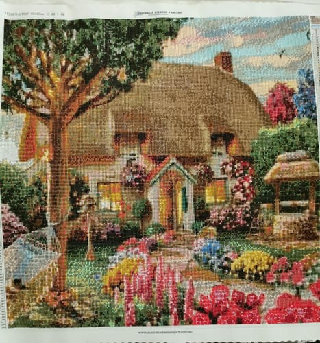 Customer photo review of Full Drill - 5D Diamond Painting Kits Cottage Garden