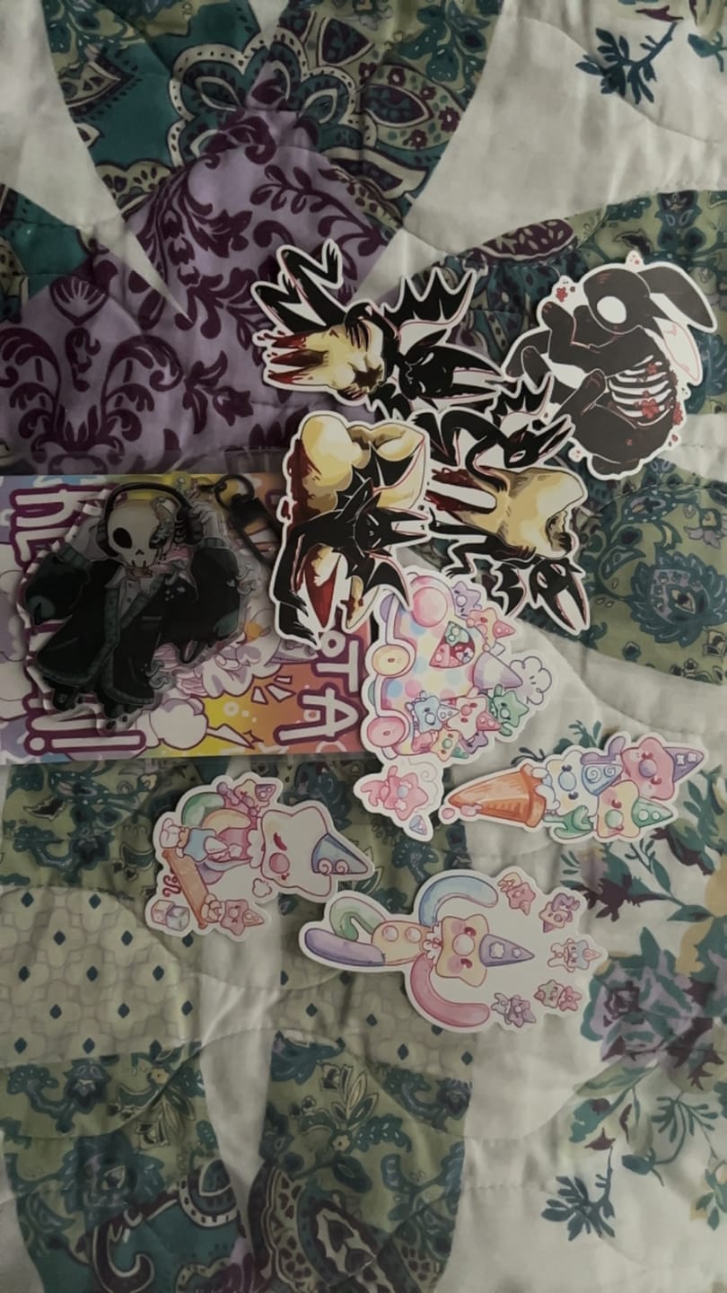 Customer photo review of Aesthetic Mushroom Skeleton Keychains