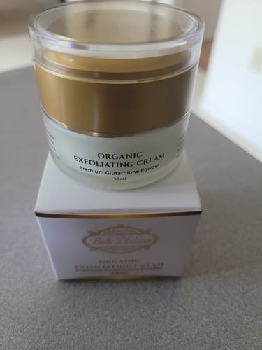 Customer photo review of Organic Exfoliating Cream with SPF (for darks spots and sunburns)