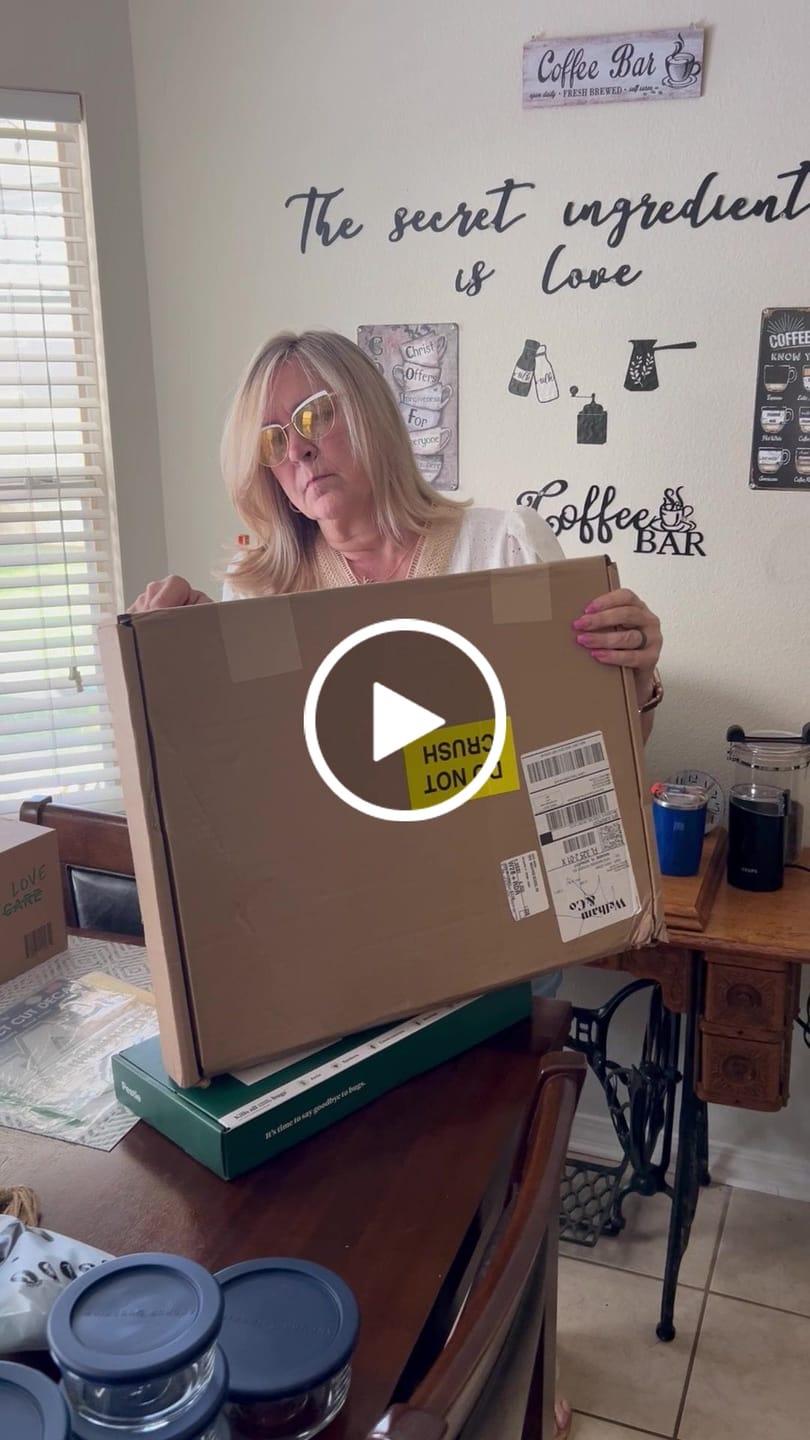 Customer video review of Custom House Portrait