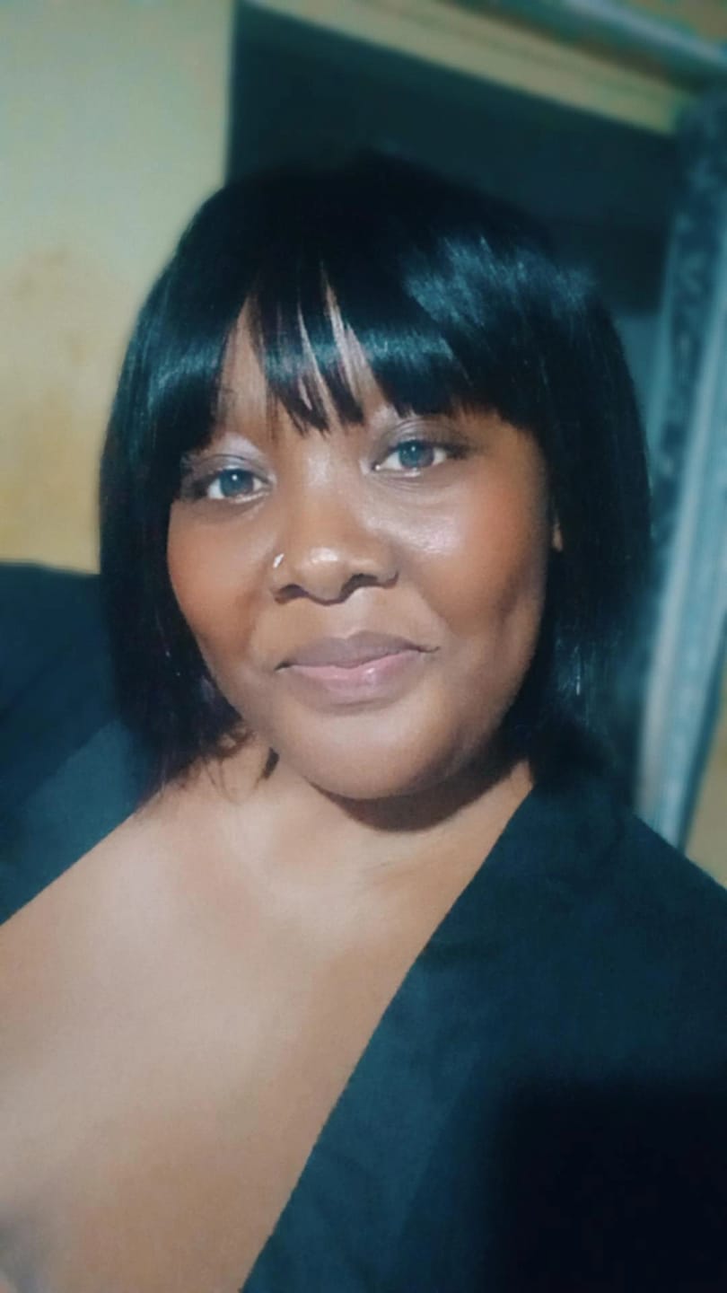 Customer photo review of Brazilian Fringe Bob - 8"
