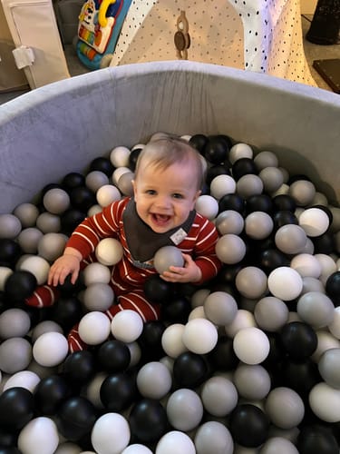 Customer photo review of Free Ball Pit + Big Mat