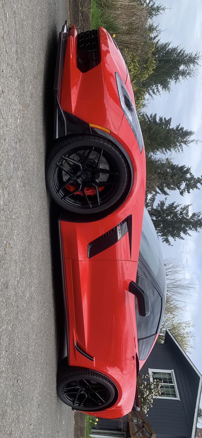 Customer photo review of Chevrolet Corvette C7 Extended Front Splash Guards