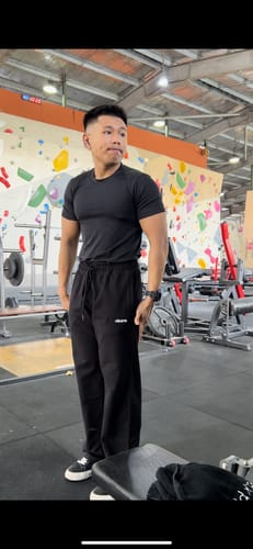 Customer photo review of OAC Sweatpants