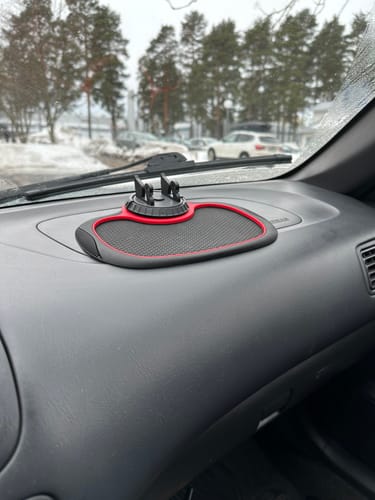 Customer photo review of Auton Liukueste Matto Puhelintelineellä