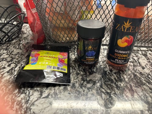 Customer photo review of DELTA 8 + DELTA 9 + THC-P GUMMIES 6000MG PEACH