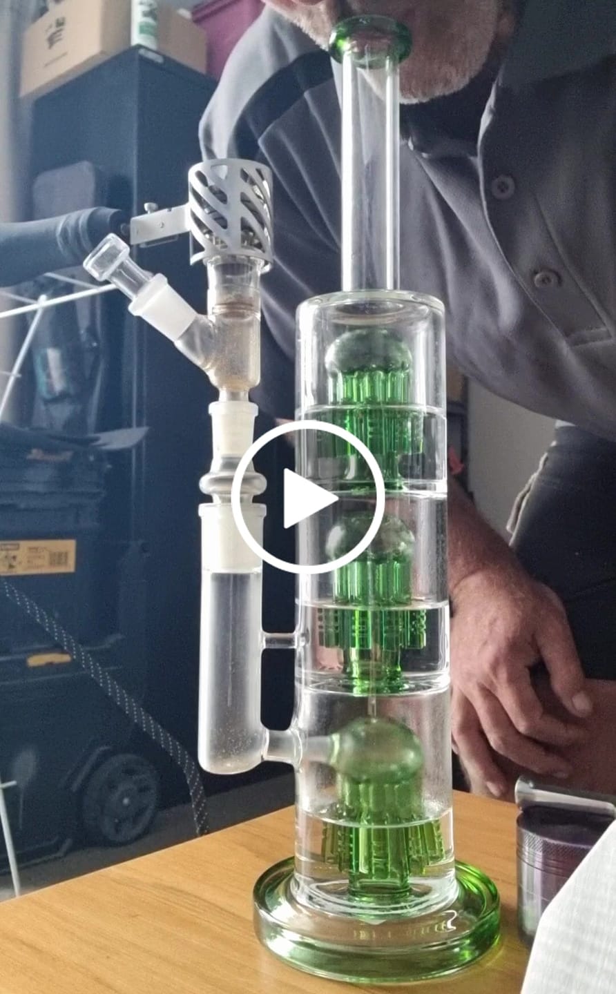Customer video review of Triple Tree 3 Percolator Waterpipe 40cm