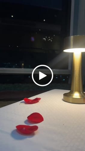 Customer video review of Cena Romántica