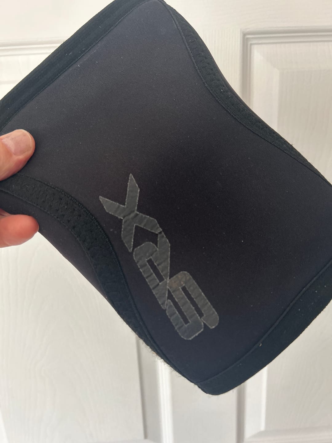 Customer photo review of KNEE SLEEVES 6 MM - Black