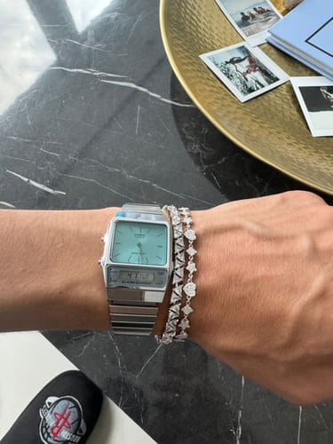 Customer photo review of TRIANGLE TENNIS BRACELET. - 5MM WHITE GOLD