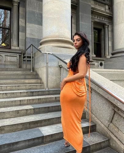 Customer photo review of GlamourDress - rückenfreies Maxi Kleid