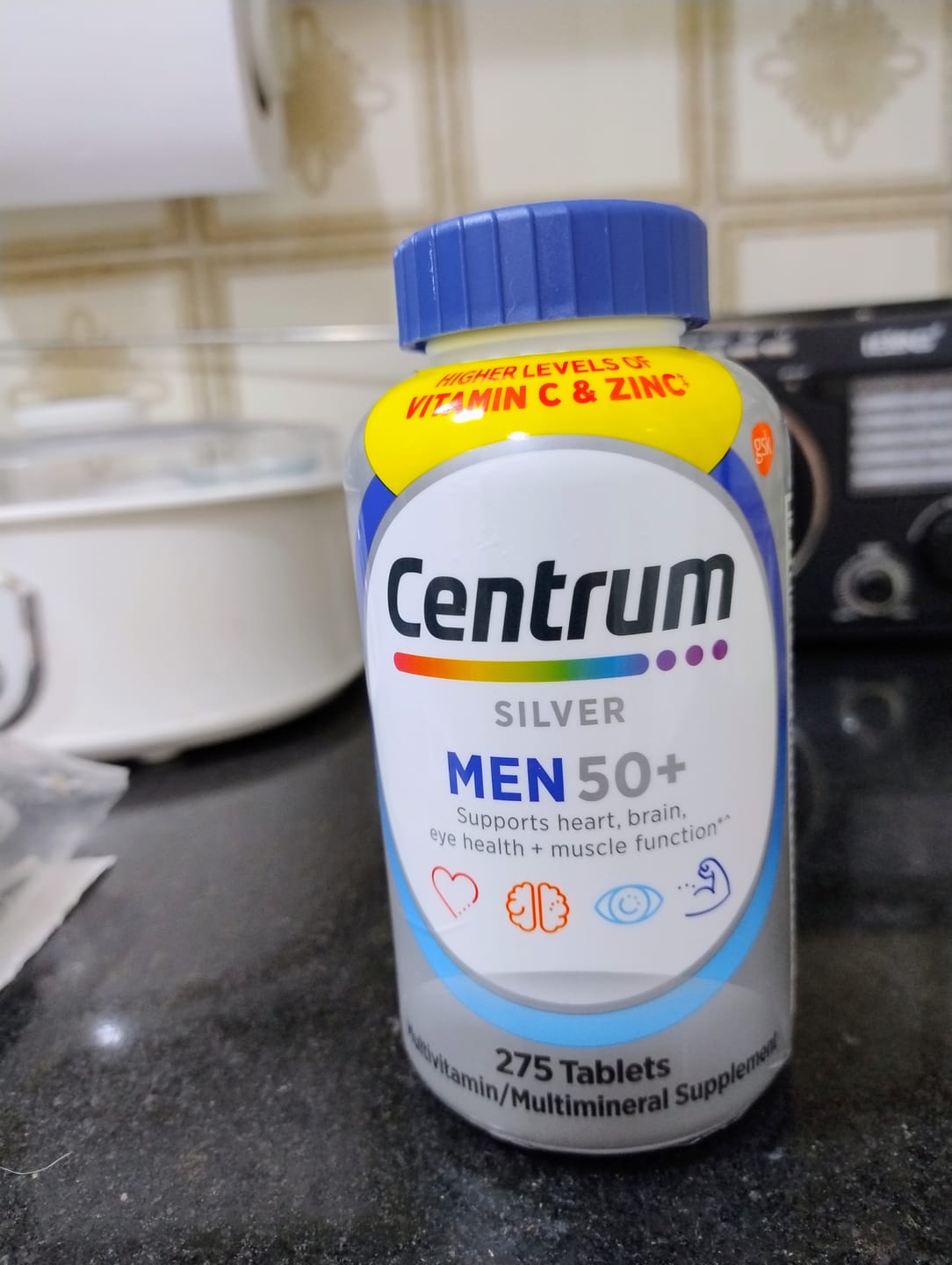 Customer photo review of Centrum Silver - Multivitamina para Homens acima de 50 anos (275 Caps)