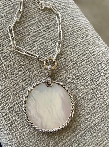 Customer photo review of Flush Set Round Clip Hinge