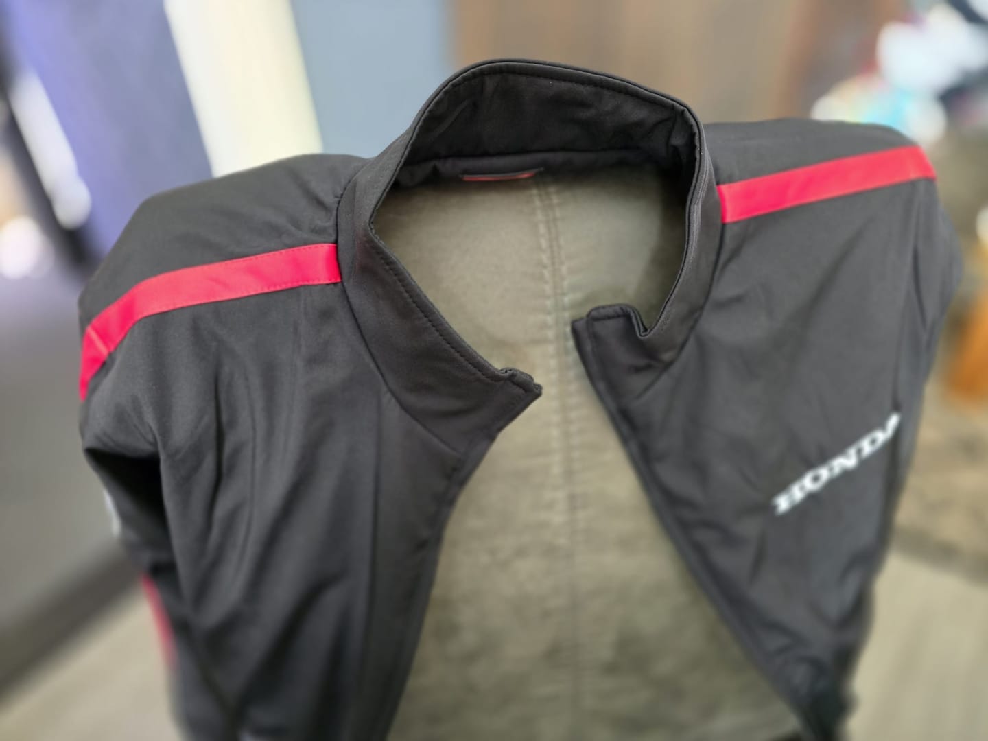 Customer photo review of Honda Racing Soft Shell Jacket (1968)