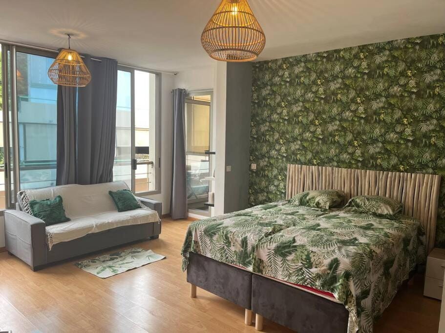 Customer photo review of Greenery Monstera Jungle Wallpaper - 2 Colours