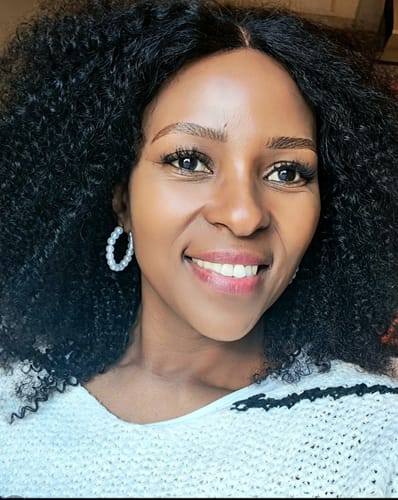 Customer photo review of Brazilian 4x4 Lace Wig Kinky Curl