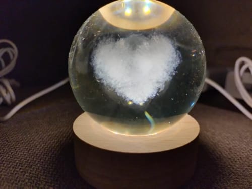 Customer photo review of 3D Crystal ball Crystal Planet Night Light Laser