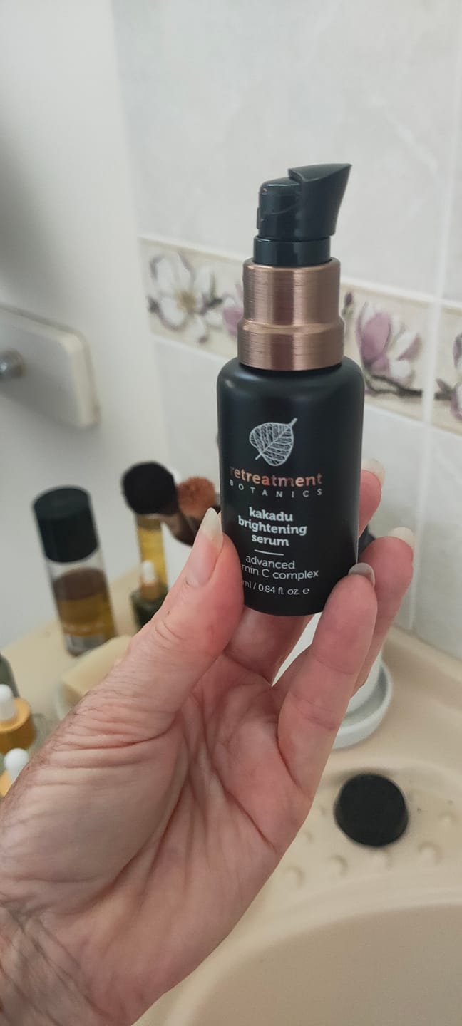 Customer photo review of Kakadu Brightening Serum (FREE)