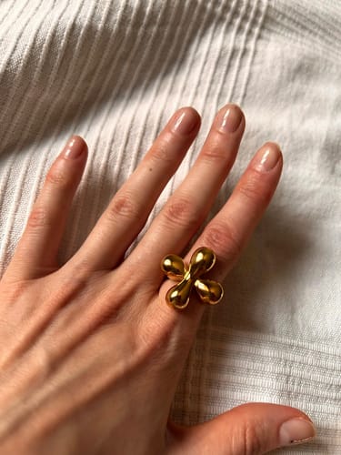 Customer photo review of XL Flower Ring