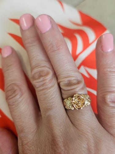 Customer photo review of Intricate Rose - Black Hills Gold Ladies Ring