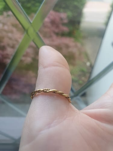 Customer photo review of Gold Twist Ring
