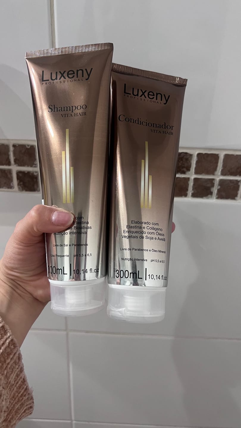 Customer photo review of Acondicionador Reconstrucción Vita Hair 300 ml