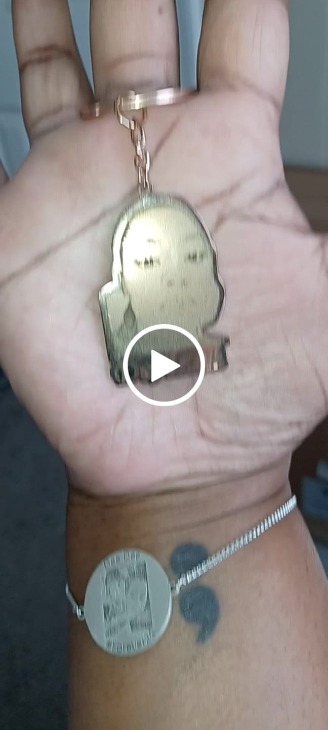 Customer video review of Unisex Photo Bracelets Circle Chain Link