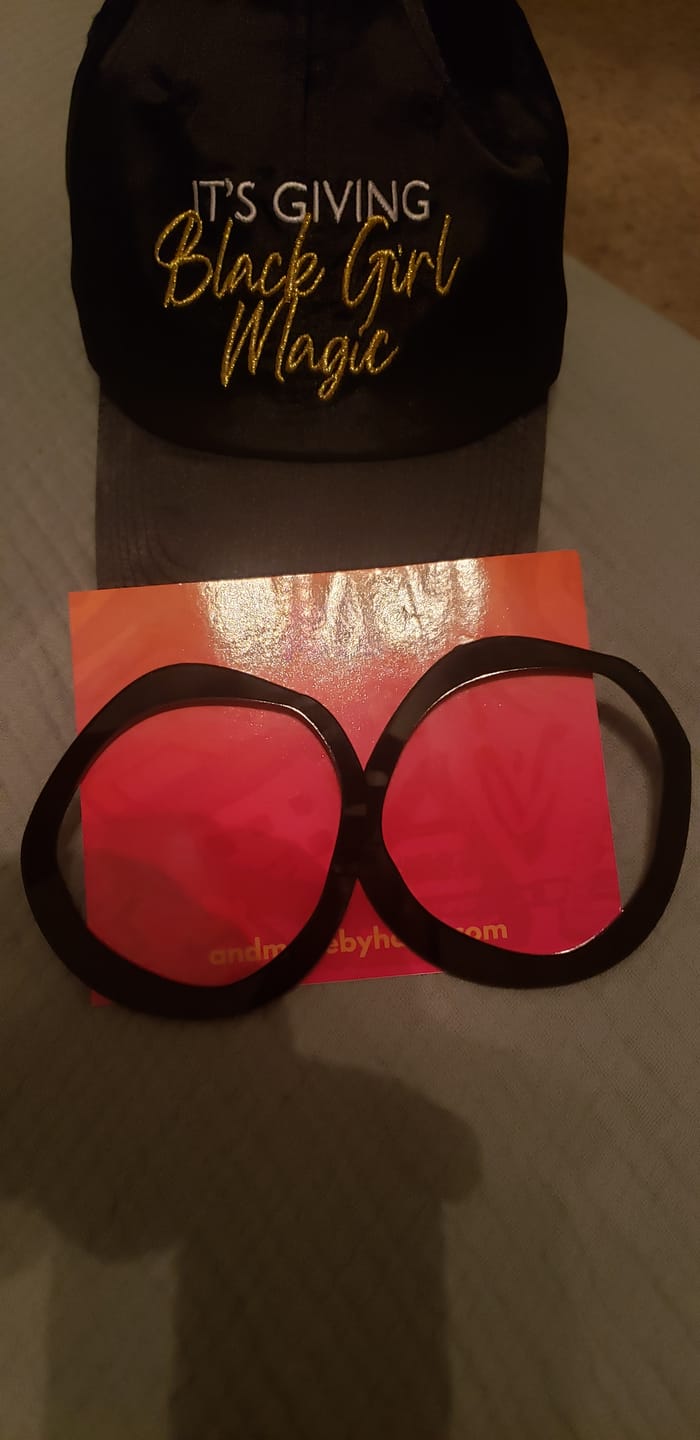 Customer photo review of "Basics Never Basic" - Hoop - 21 Colors