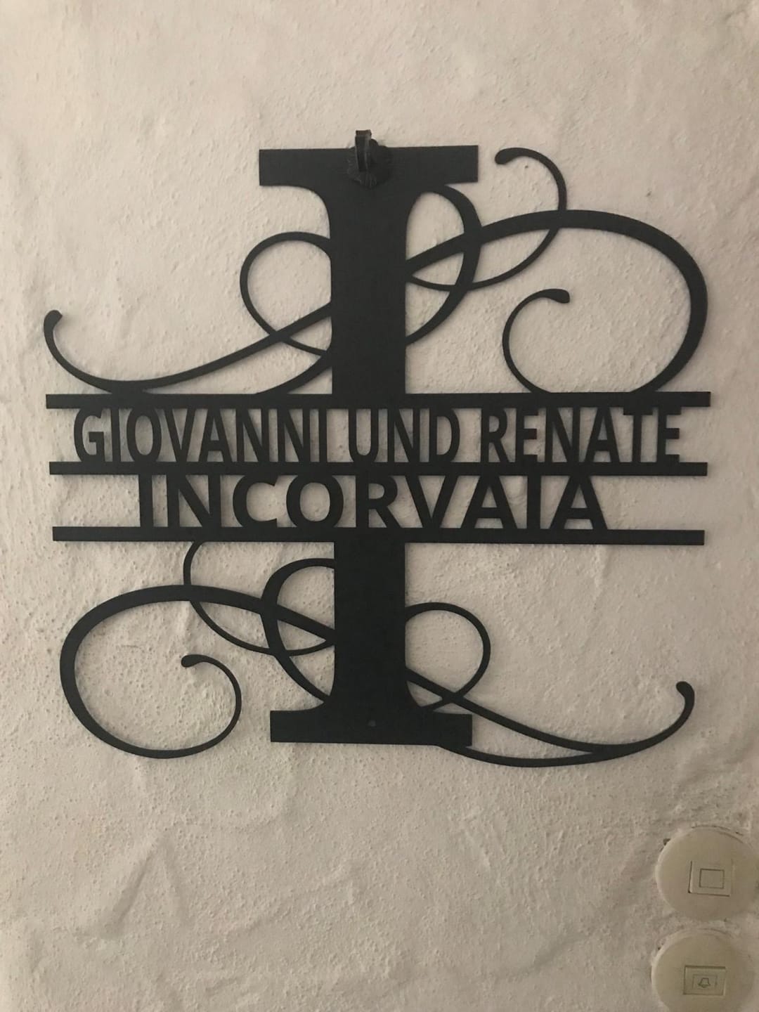 Customer photo review of Namens-Monogramm zweizeilig (personalisierbar)