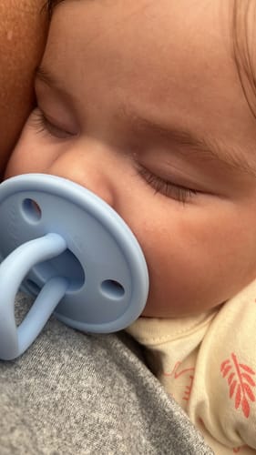 Customer photo review of Kit 3 Chupetes Nenina & Co