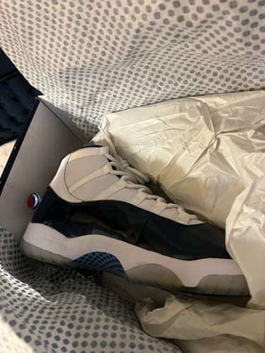 Customer photo review of Air Jordan 11 Retro 'Win Like '82'