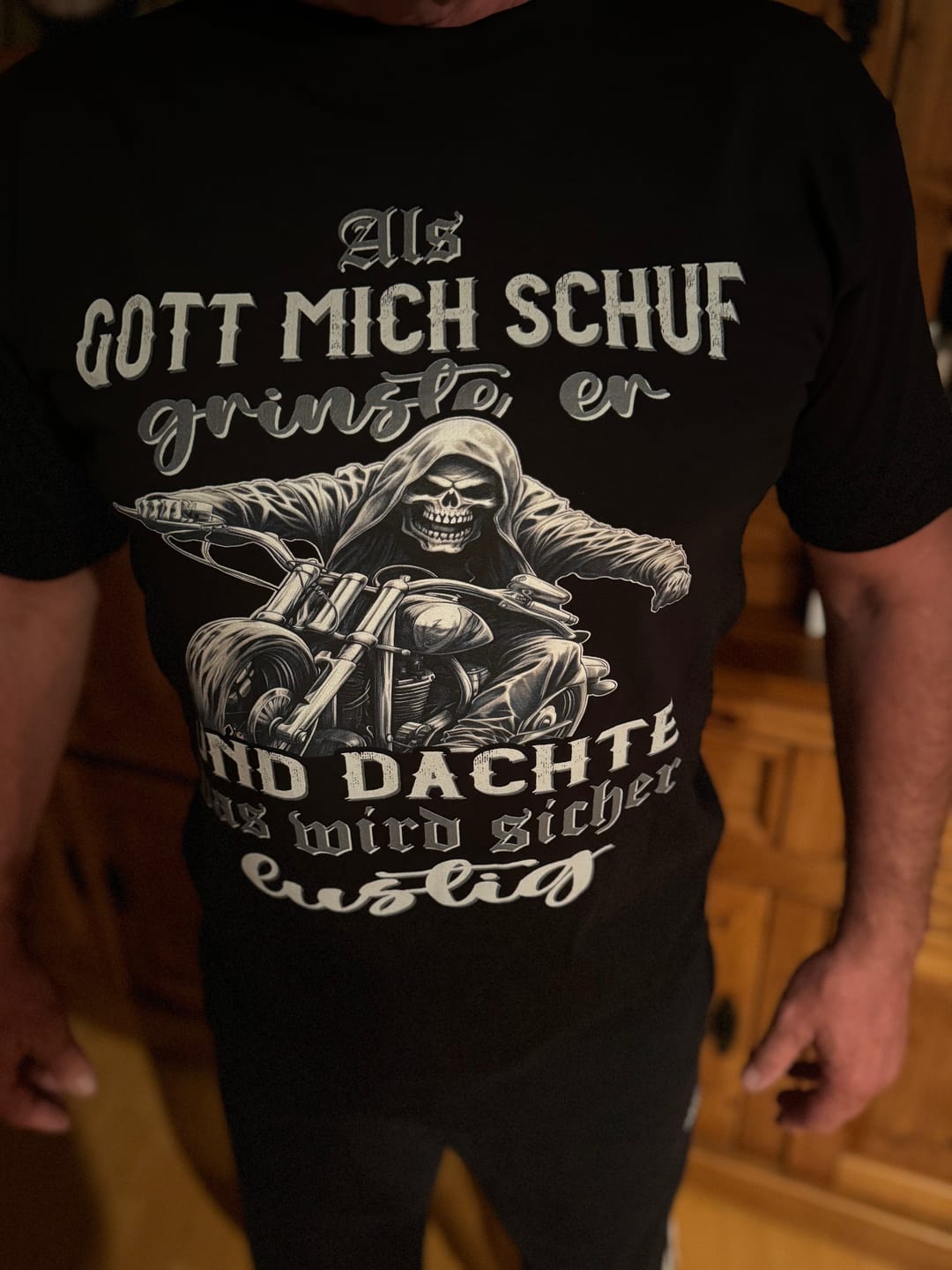 Customer photo review of Biker - Als Gott mich schuf grinste er und dachte, das wird sicher lustig!  - Herren Premiumshirt