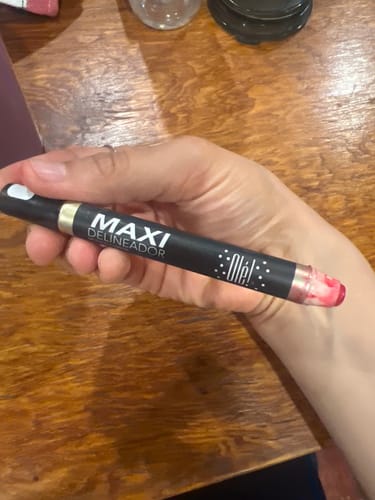Customer photo review of Lápiz Delineador Olé! MAXI, 3 g