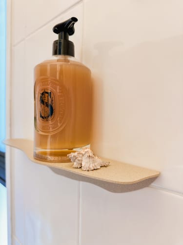 Customer photo review of FOLD Wavy Shelf 350 - Elements