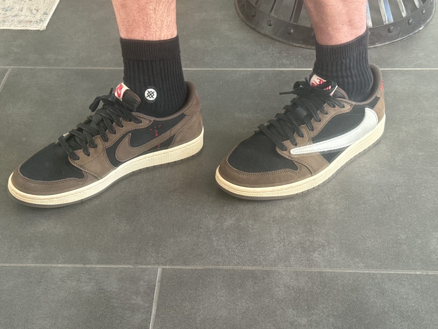 Clint O. review of Travis Scott AJ1 Retro Low