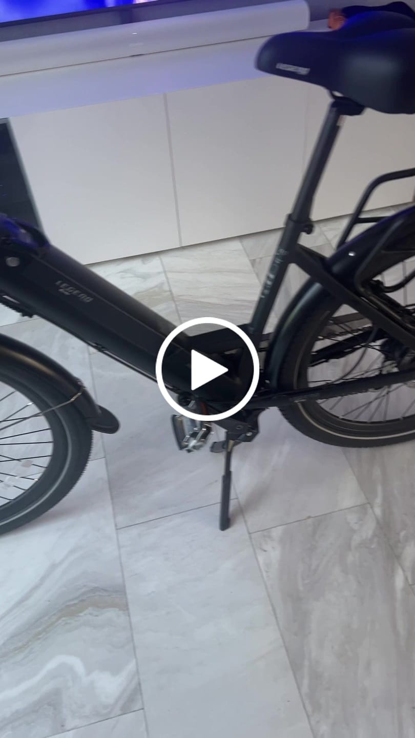 Customer video review of Milano