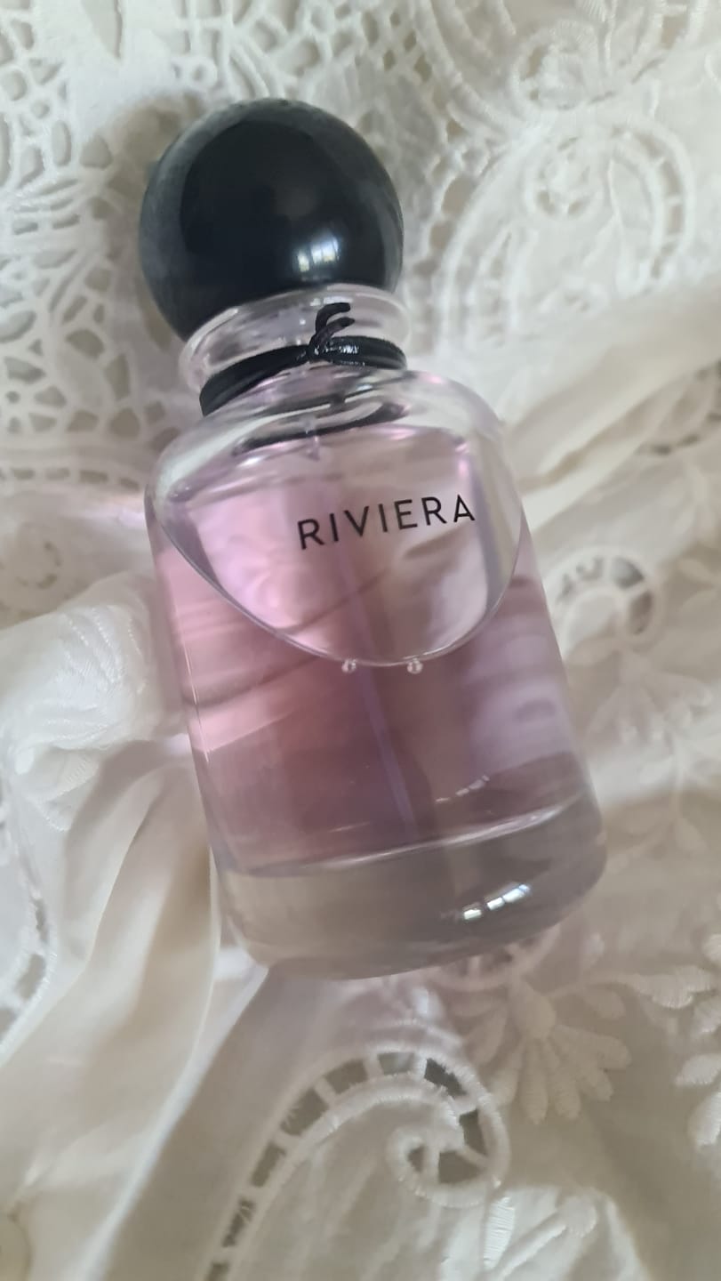 Customer photo review of Miraj Riviera